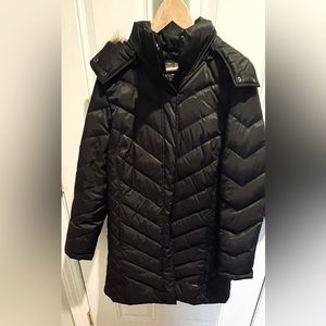 woman’s coat warm not bulky or heavy. Blocks wind..Smoke free home